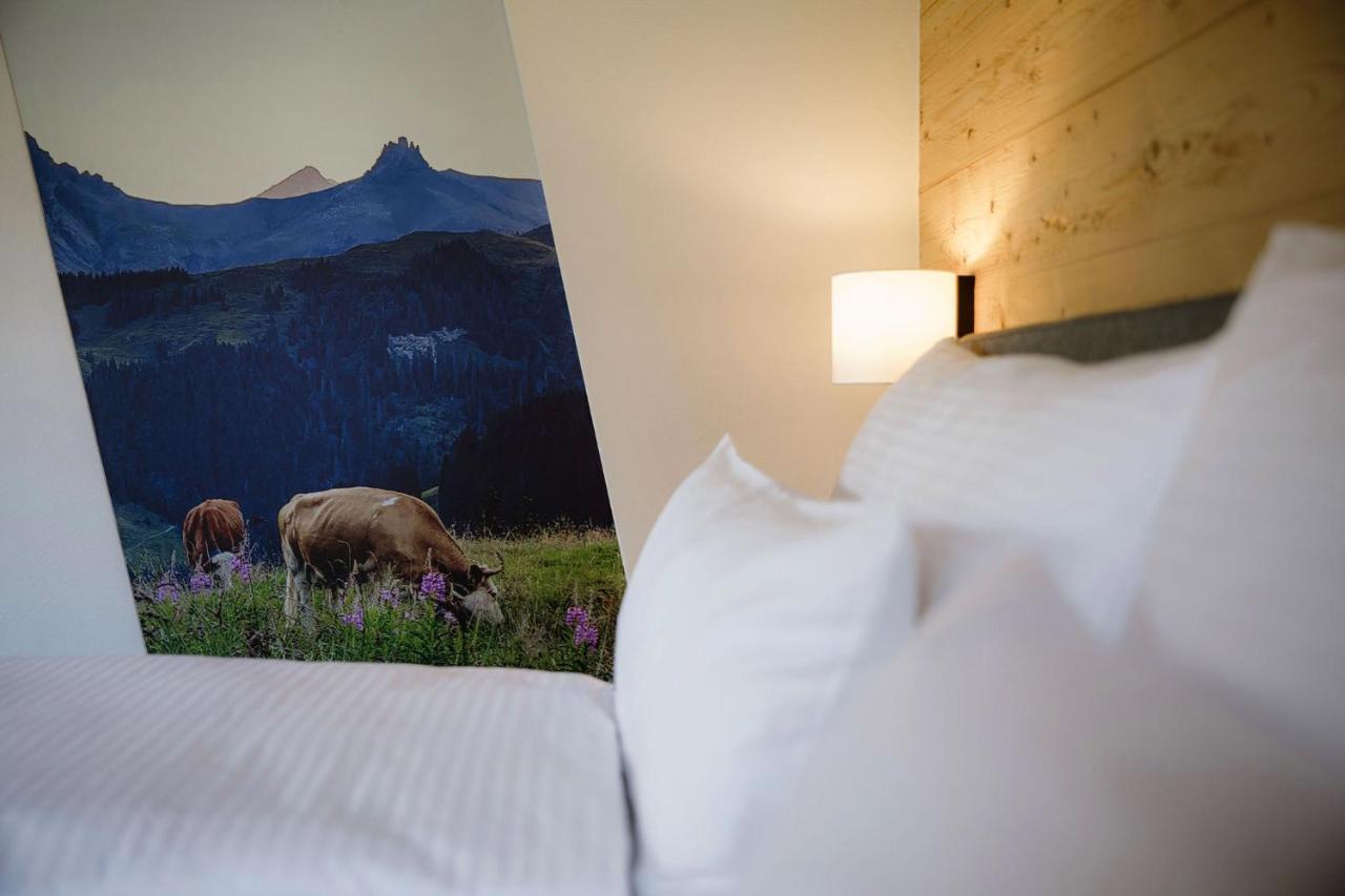 Bodehuettli Hotel อาเดลโบเดิน ภายนอก รูปภาพ